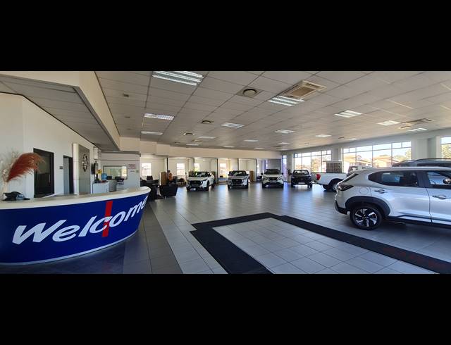 3,999M² SHOWROOM FOR SALE IN BENONI CENTRAL
